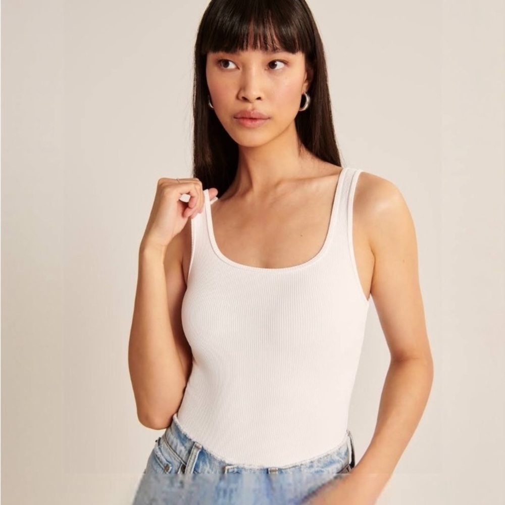 Abercrombie & Fitch White Ribbed Scoop Neck Bodysuit Medium